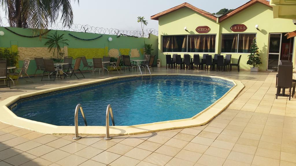 Zambezi Inn Hotel Conakry Exteriér fotografie