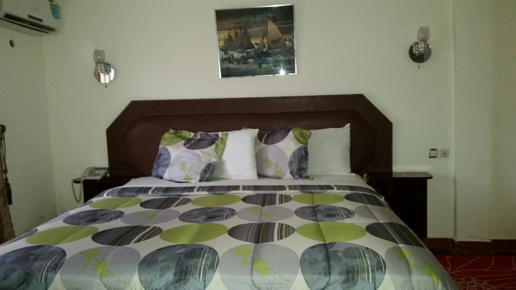 Zambezi Inn Hotel Conakry Pokoj fotografie
