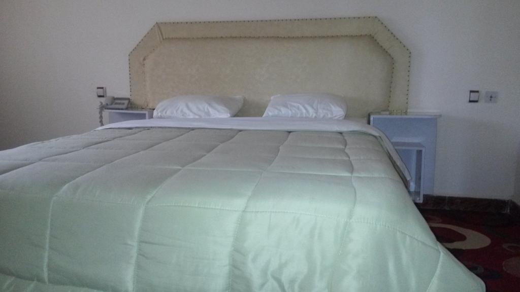 Zambezi Inn Hotel Conakry Pokoj fotografie
