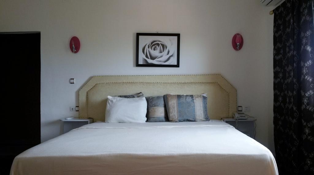 Zambezi Inn Hotel Conakry Pokoj fotografie