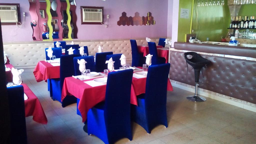 Zambezi Inn Hotel Conakry Exteriér fotografie
