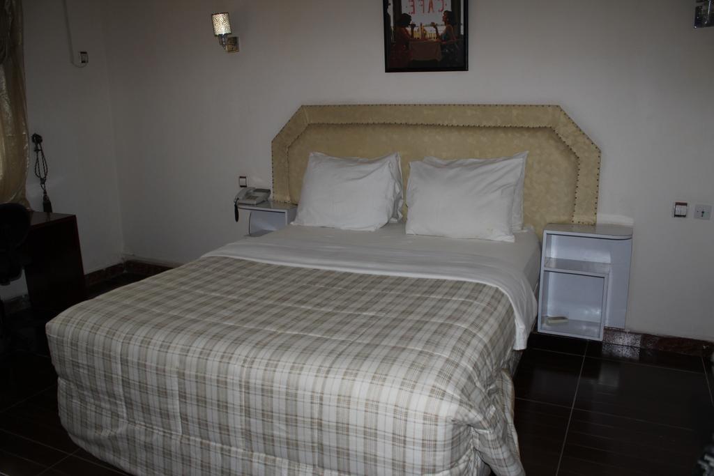 Zambezi Inn Hotel Conakry Exteriér fotografie